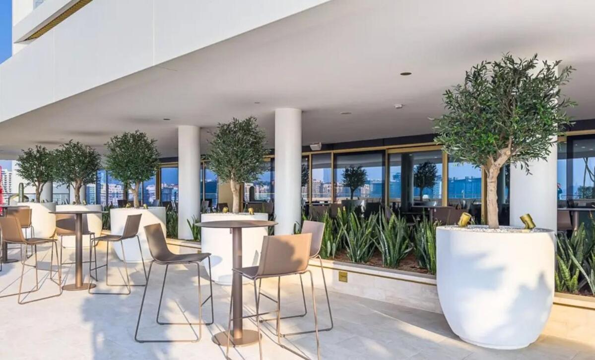Emaar Beachfront 1 Bedroom In Grand Bleu With Private And Palm Views Apartment *
